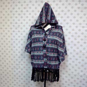 NWT Hooded Short Sleeve Poncho I Boho